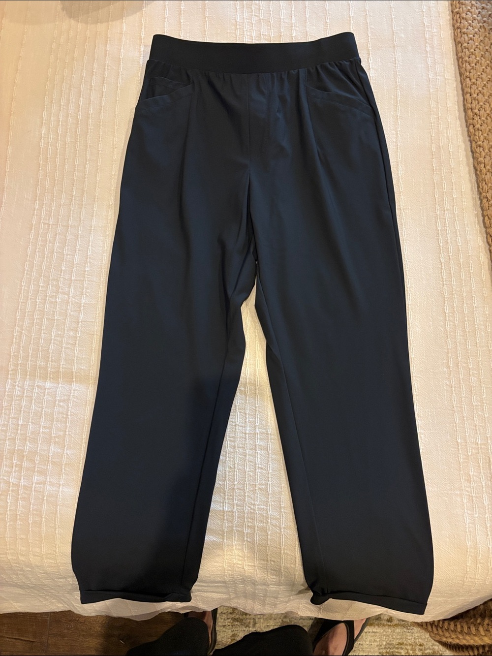 Baleaf Women's Black Athletic Pants—New without the tags—Never worn